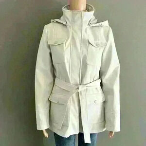 Novelti Light gray softshell jacket with belt. Removable hood  Size: Medium.